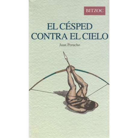 El césped contra el cielo