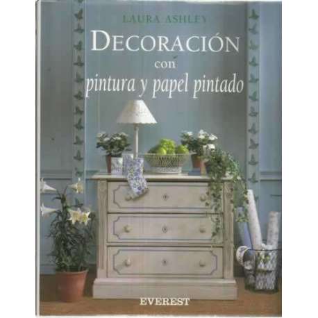 Decoración con pintura y papel pintado